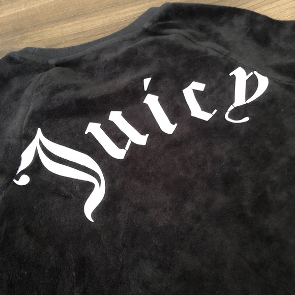 Juicy Couture Tops - Juicy Couture Velvet Long Sleeve Crop Top